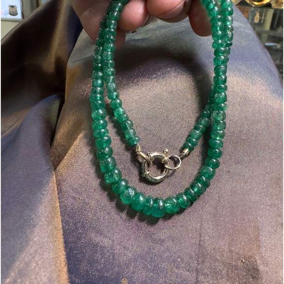 14k Emerald Bead Necklace - Picture 6 of 6